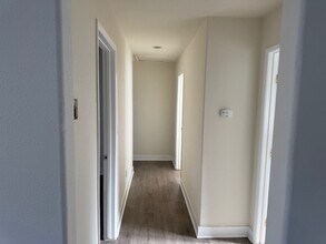 23056 Lanark St in Canoga Park, CA - Building Photo - Building Photo