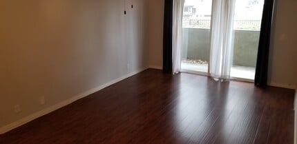 380 E Surfside Dr, Unit 380 in Port Hueneme, CA - Building Photo - Building Photo