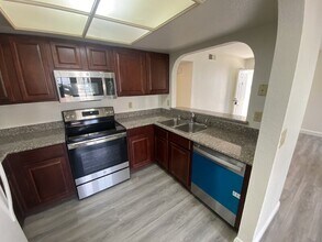 3111 Sunfish Dr in Henderson, NV - Building Photo - Building Photo