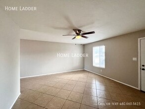 410 W Battaglia Rd in Eloy, AZ - Building Photo - Building Photo