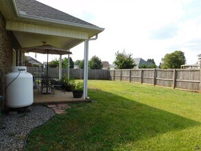 1307 Loudon Hill Dr in Warner Robins, GA - Foto de edificio - Building Photo