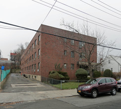 93 Waring Row in Yonkers, NY - Building Photo - Building Photo