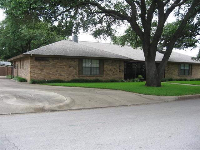 4859 Ledgestone Ct in Fort Worth, TX - Building Photo