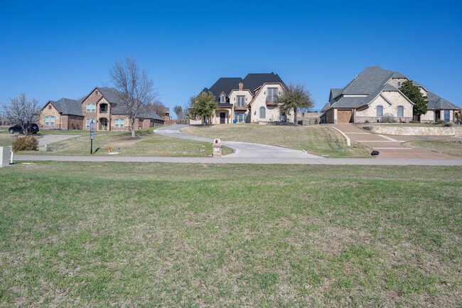 The Resort on Eagle Mt. Lake in Fort Worth, TX - Foto de edificio - Building Photo