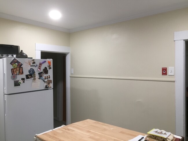 42 Newbury St, Unit 1 in Somerville, MA - Building Photo - Building Photo