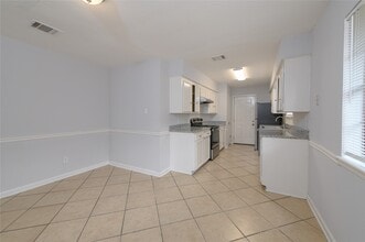 5519 Fallengate Dr in Spring, TX - Building Photo - Building Photo