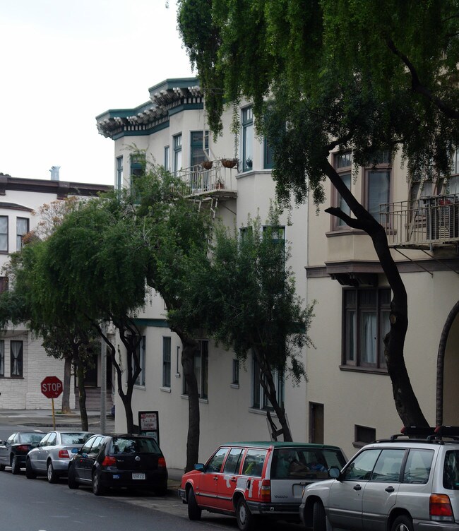 106 Sanchez in San Francisco, CA - Foto de edificio - Building Photo