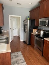 194 Chapel Lk S in Savannah, GA - Building Photo - Building Photo