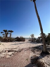 265 Barefoot Beach Blvd in Bonita Springs, FL - Foto de edificio - Building Photo