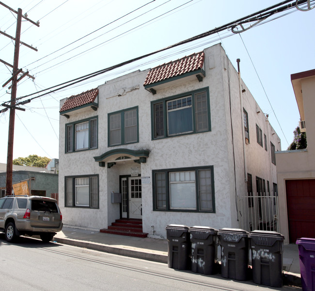 2644 E 4th St in Long Beach, CA - Building Photo - Building Photo