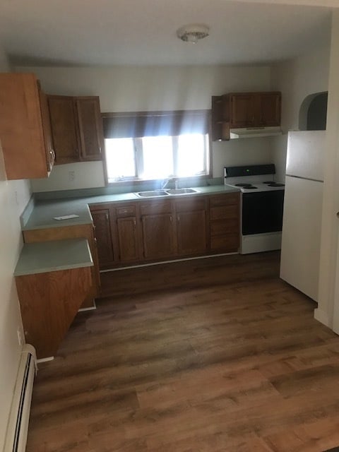 130 1/2 Spring St, Unit Lower
