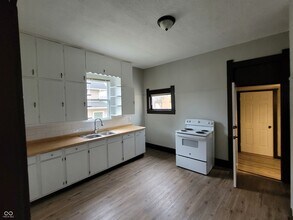 306 S Market St in Rockville, IN - Building Photo - Building Photo