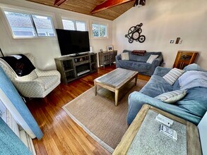 99 Nantasket Ave in Hull, MA - Building Photo - Building Photo