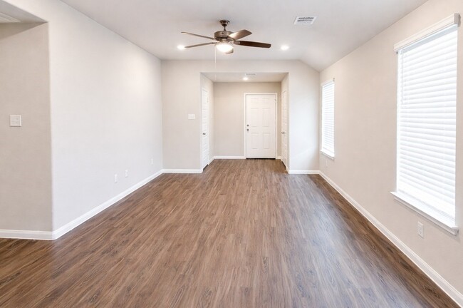 5127 Shelby Katherine Dr in Rosharon, TX - Building Photo - Building Photo