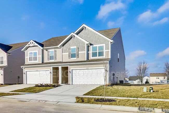 10834 Penwell Wy in Indianapolis, IN - Building Photo - Building Photo