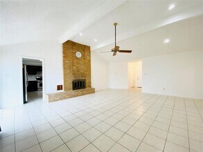 16118 Pasadero Dr in Houston, TX - Building Photo - Building Photo