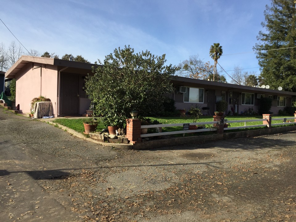 5847 Del Campo Ln in Carmichael, CA - Building Photo