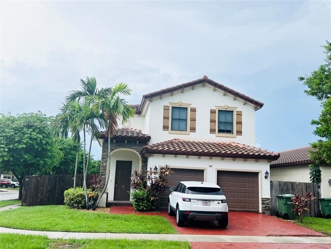 property at 742 SE 34th Ave