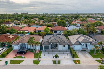 18316 SW 145th Ave in Miami, FL - Building Photo - Building Photo