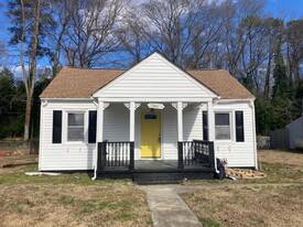 14 E Sedgwick St in Sandston, VA - Building Photo