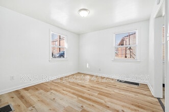 209 Hurston Way in Pittsburgh, PA - Building Photo - Building Photo