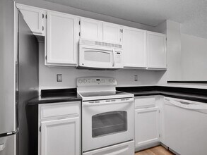 7476 E Arkansas Ave-Unit -#32-05 in Denver, CO - Building Photo - Building Photo