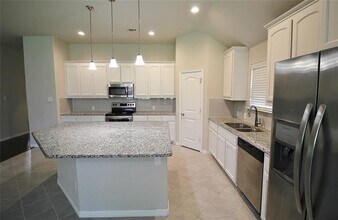 1804 Jupiter Ln in Ennis, TX - Building Photo - Building Photo
