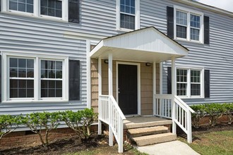 1919 Fort Bragg Rd-Unit -Unit B in Fayetteville, NC - Foto de edificio - Building Photo