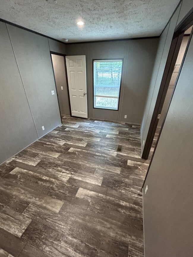 property at 400 29th Ave