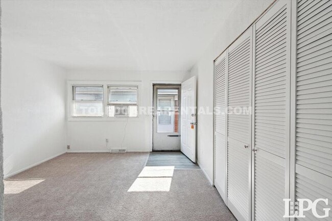 property at 2651 Consaul St