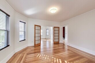 183 Powder House Blvd in Somerville, MA - Building Photo - Building Photo