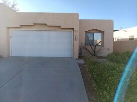 3105 Elliott Ct NW in Albuquerque, NM - Building Photo