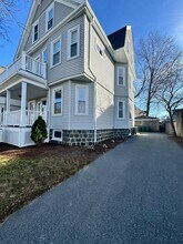 5 Gorham Rd, Unit 2 in Medford, MA - Building Photo - Building Photo