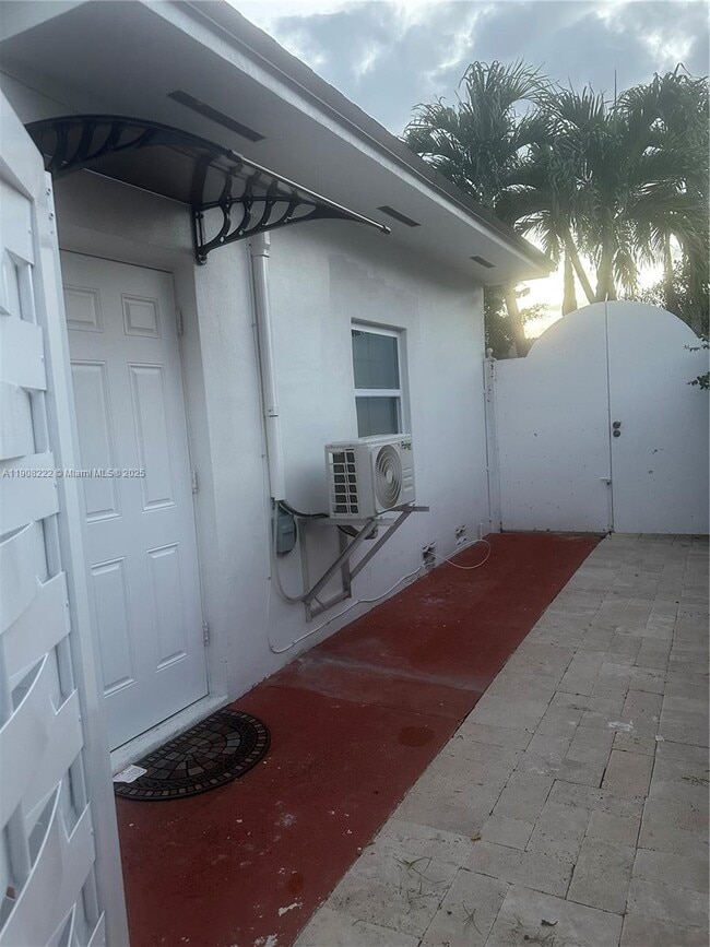 11413 SW 129th Pl in Miami, FL - Building Photo - Building Photo