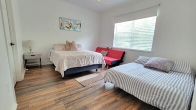 6519 W Newberry Rd, Unit A3 in Gainesville, FL - Foto de edificio - Building Photo