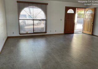 17780 Hinton St in Hesperia, CA - Building Photo - Building Photo