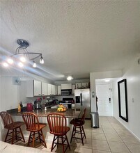 8005 Lake Dr, Unit 308 in Doral, FL - Building Photo - Building Photo