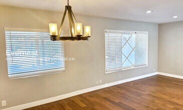 2002 W Northview Ave in Phoenix, AZ - Foto de edificio - Building Photo