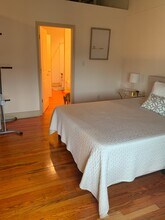 413 Locust St, Unit B in Evansville, IN - Building Photo - Building Photo