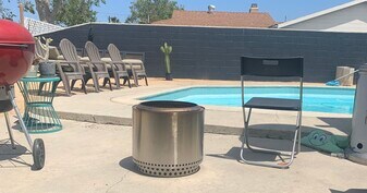9611 Woodbury Ave, Unit Casa Woodbury in Garden Grove, CA - Building Photo