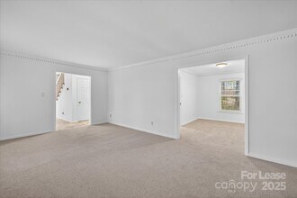 10917 Blue Heron Dr in Charlotte, NC - Foto de edificio - Building Photo