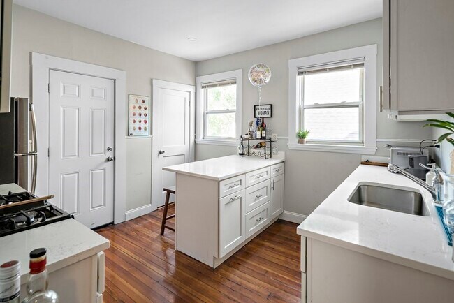 39 Edison Grn, Unit 3 in Boston, MA - Building Photo - Building Photo