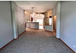 2406 Wilton Ln in Aurora, IL - Building Photo - Building Photo