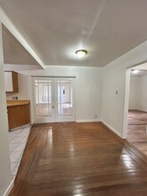 3712 Los Flores Ave in Concord, CA - Foto de edificio - Building Photo
