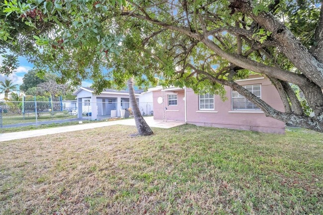 115 NW 28th Ave in Fort Lauderdale, FL - Building Photo - Building Photo