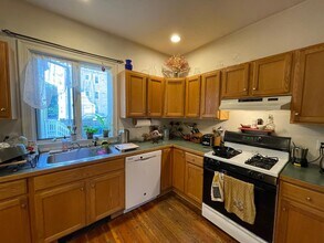 789 Somerville Ave, Unit 1 in Somerville, MA - Building Photo - Building Photo