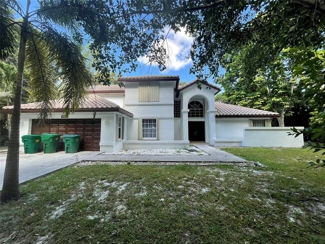 5317 NW 67th Ave in Lauderhill, FL - Building Photo - Building Photo