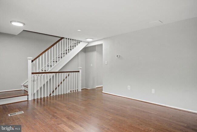 5863 Jackson Oak Ct in Burke, VA - Building Photo - Building Photo