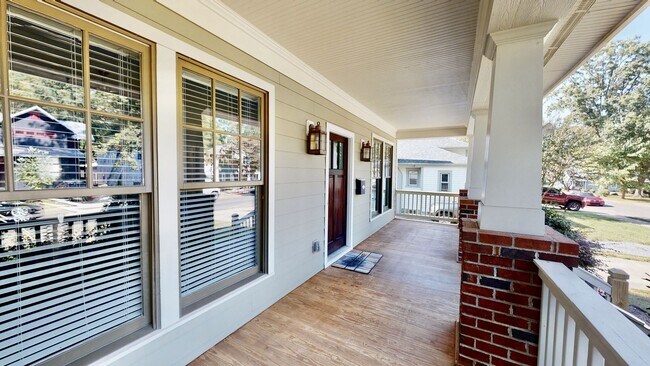 2213 Roslyn Ave in Charlotte, NC - Building Photo - Building Photo