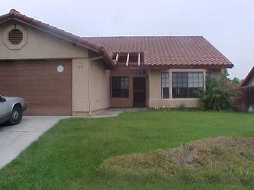 712 Redlands Pl in Bonita, CA - Foto de edificio